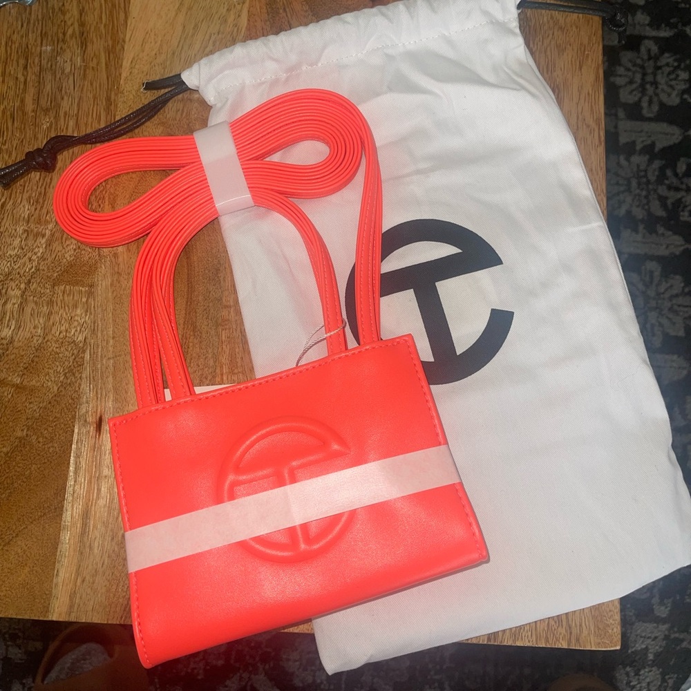 *BRAND NEW* authentic telfar bag